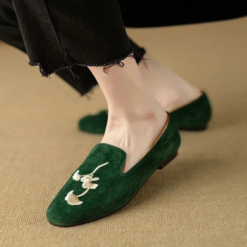 Comfortable Slip-on Loafers Shoes with Flower Embroidery