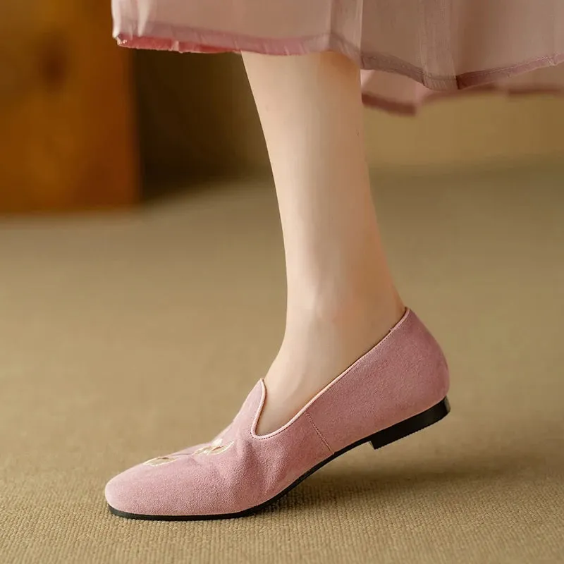 Comfortable Slip-on Loafers Shoes with Flower Embroidery