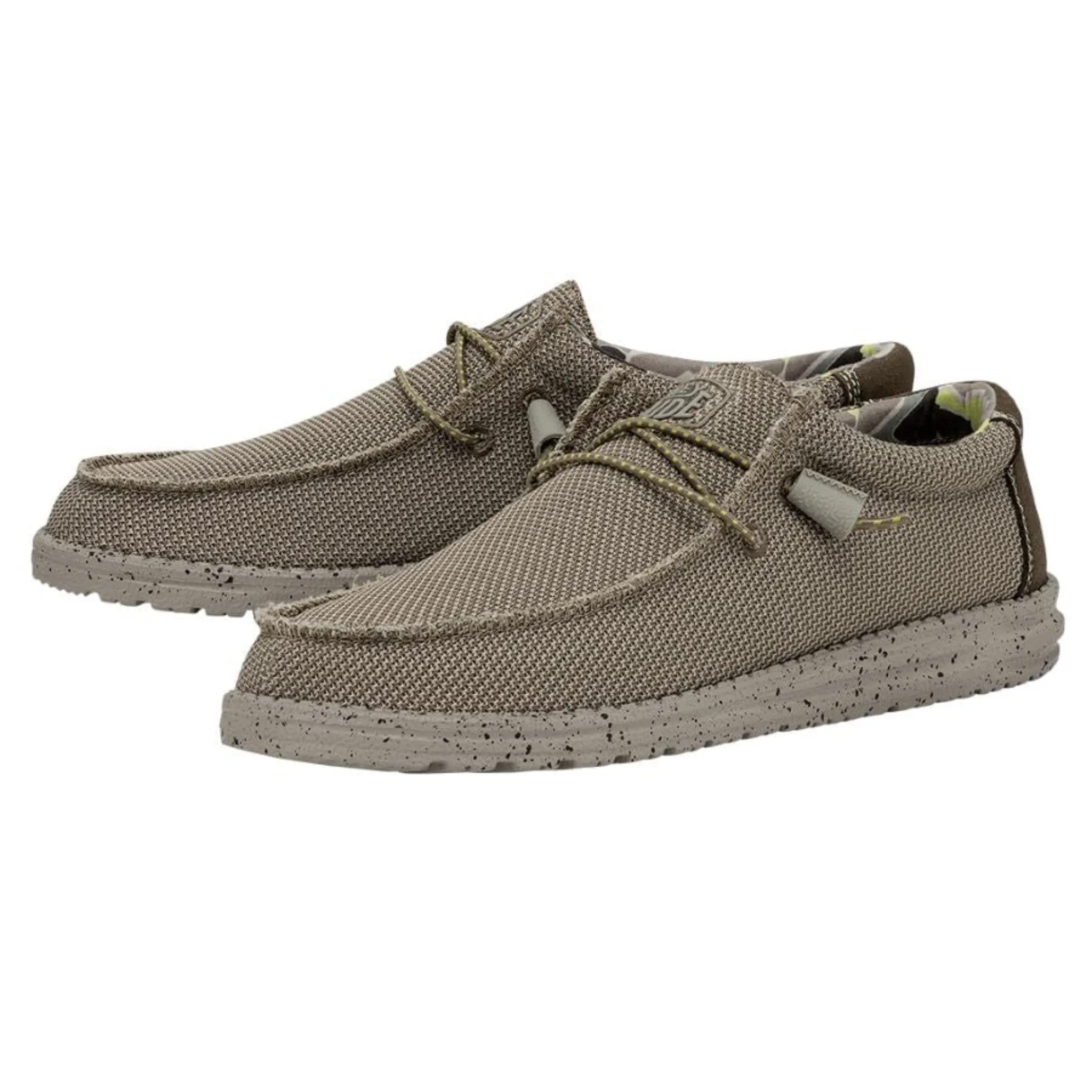 HEY DUDE MEN'S WALLY SOX TRIPLE NEEDLE CAMEL - 40020266