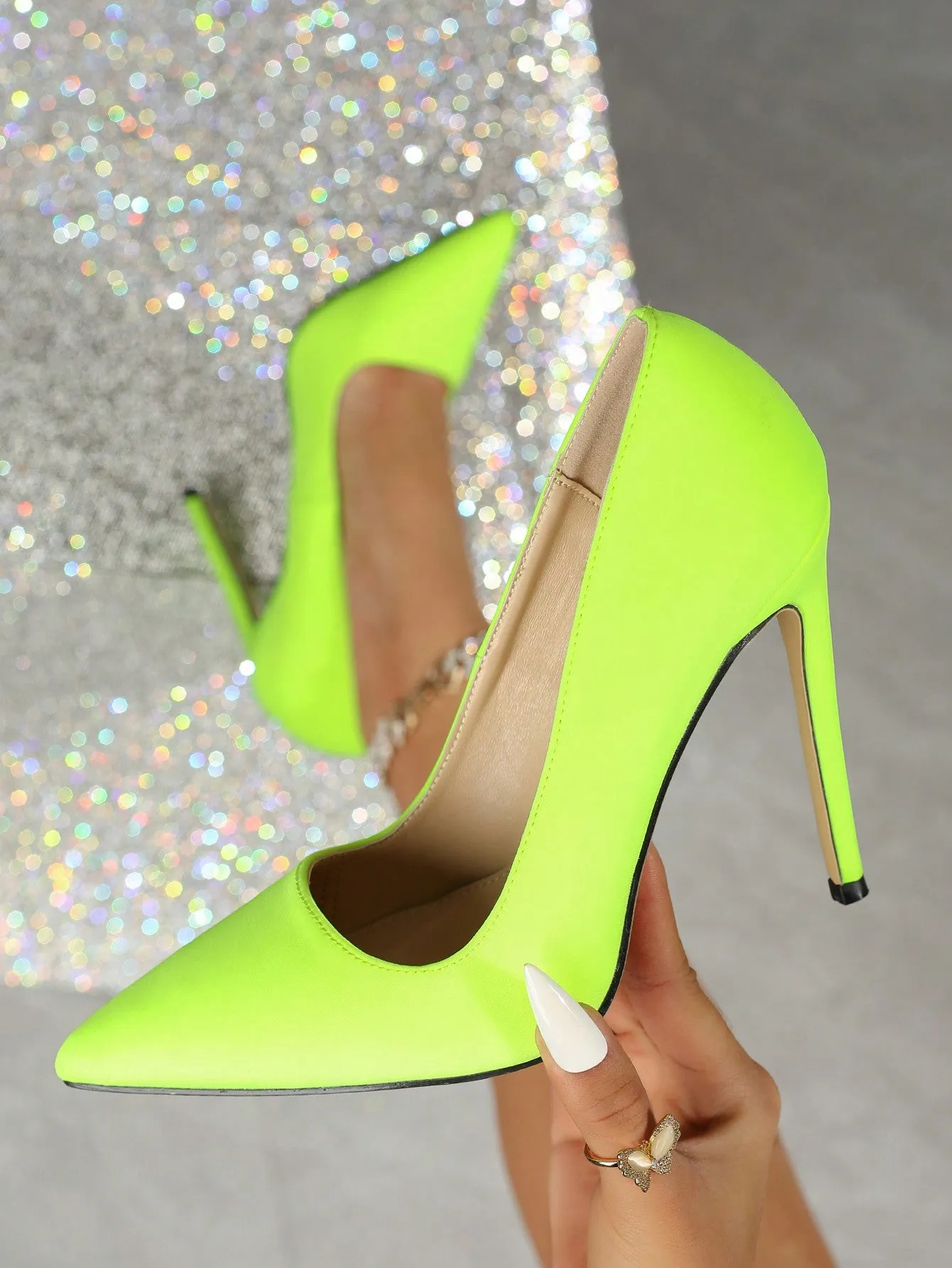 High Heel Pumps For An Afternoon Bunch