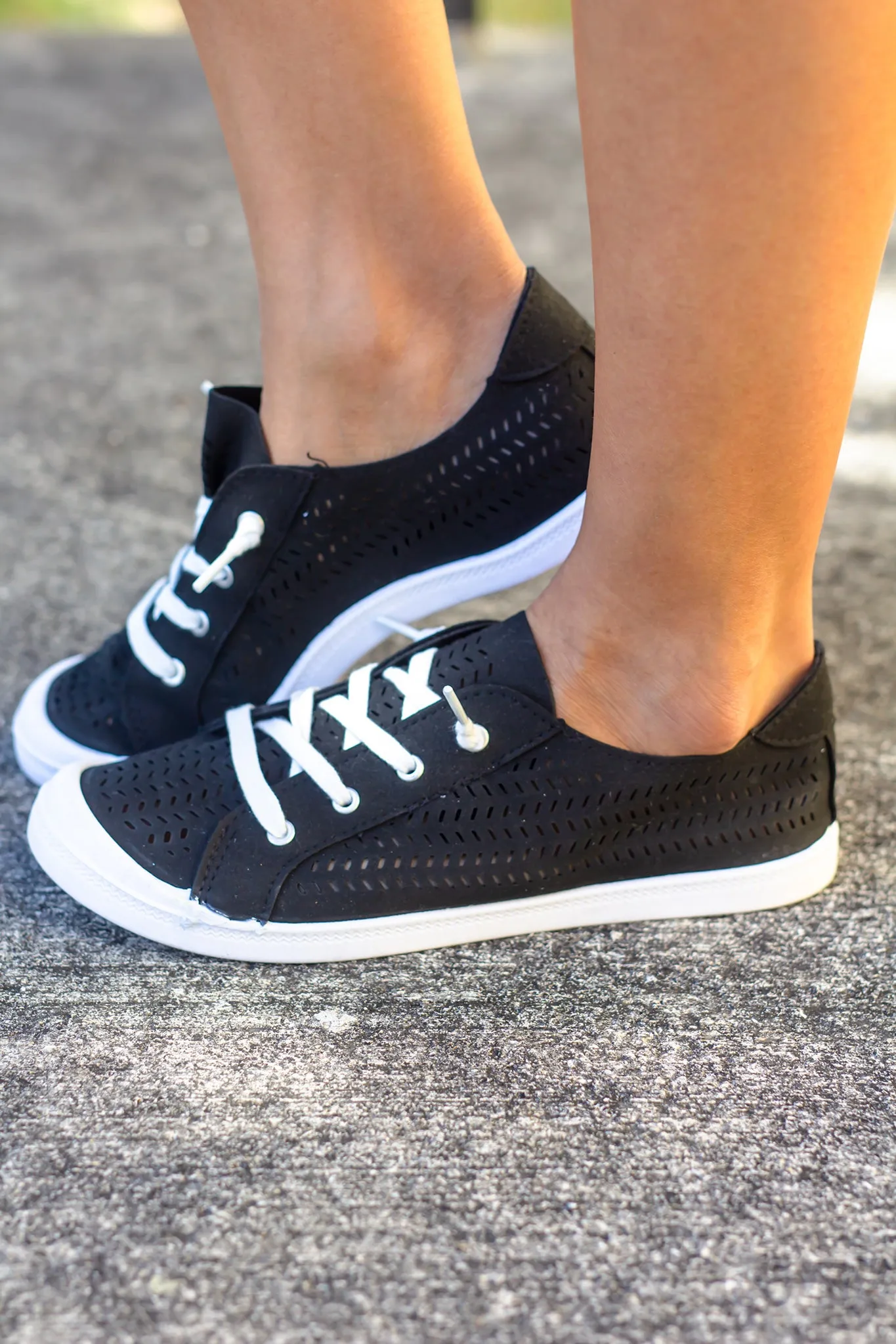Marae Black Sneakers