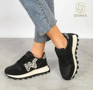 "WonderFul" trainer in Black
