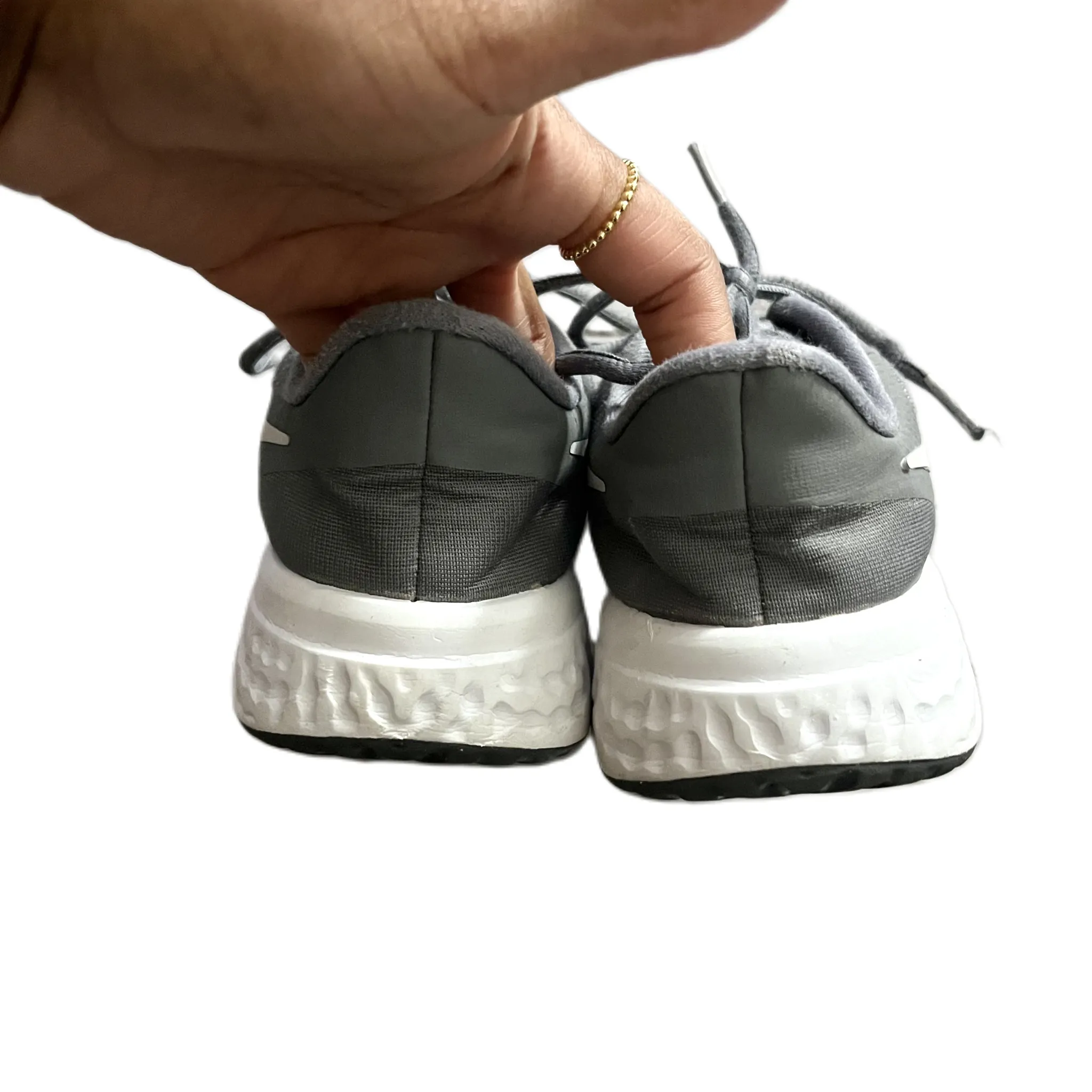 Shoes Athletic By Nike In Grey, Size: 6