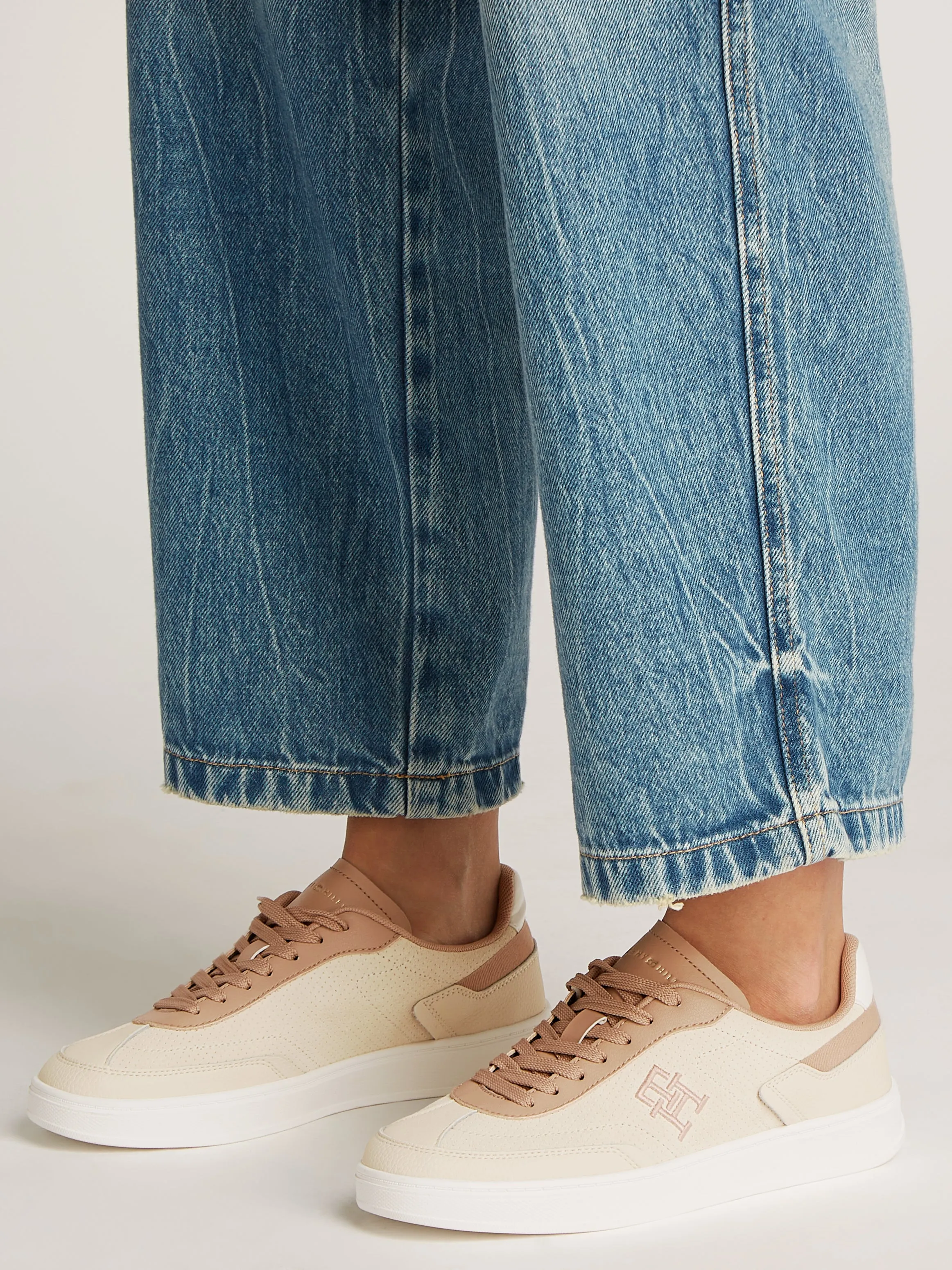 Tommy Hilfiger Womens Trainer Heritage Muslin/Claystone