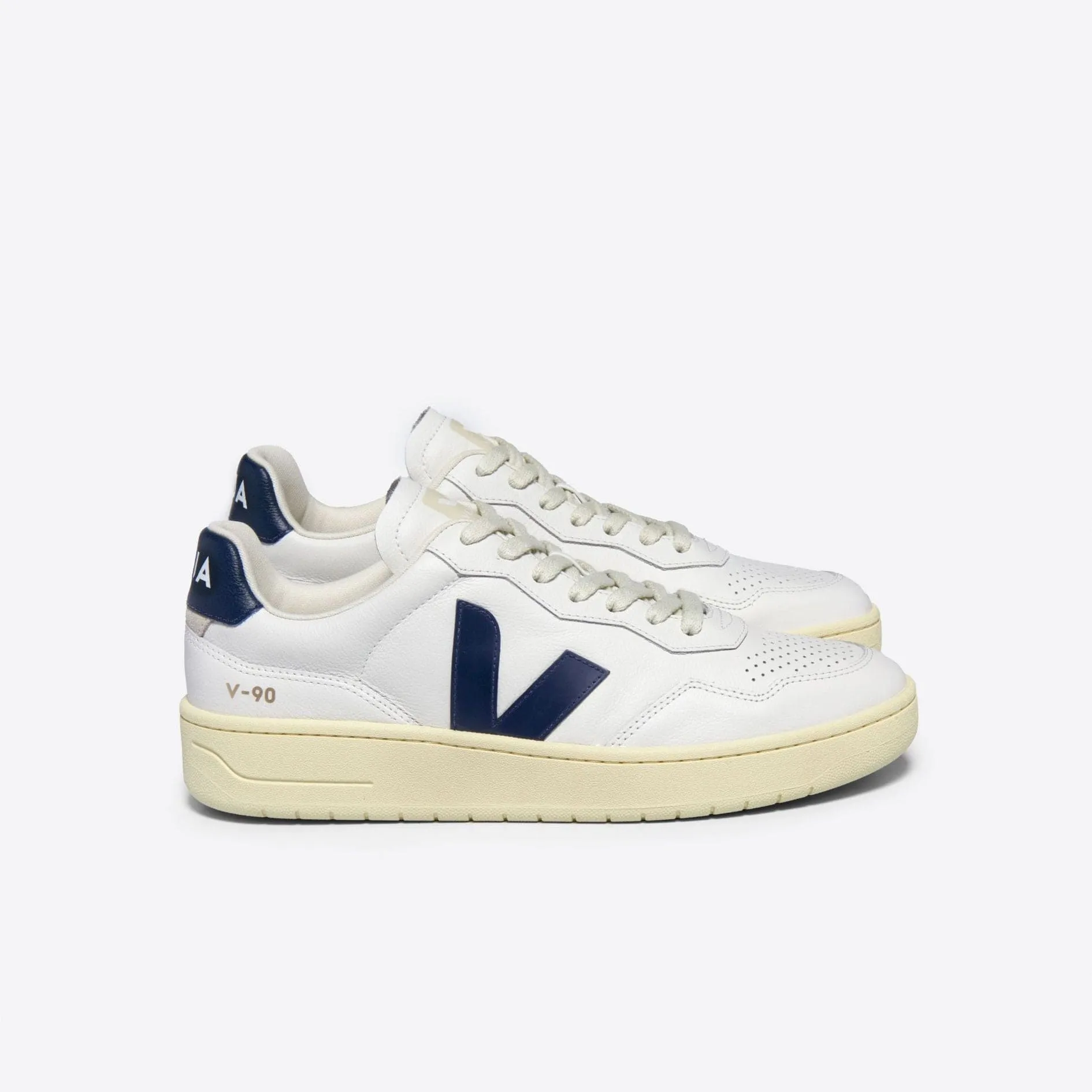 VEJA V-90 O.T. Men's Leather Trainers in White/Nautico