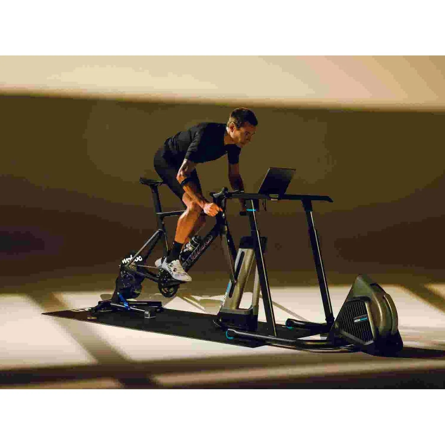 Wahoo Indoor Smart Trainer | KICKR CORE, Direct Drive